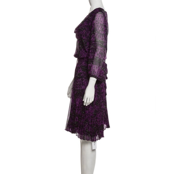 Halston Heritage Sz 8 100% Silk Plum Colored Graphic Vintage Pleated Dress - Picture 2 of 15